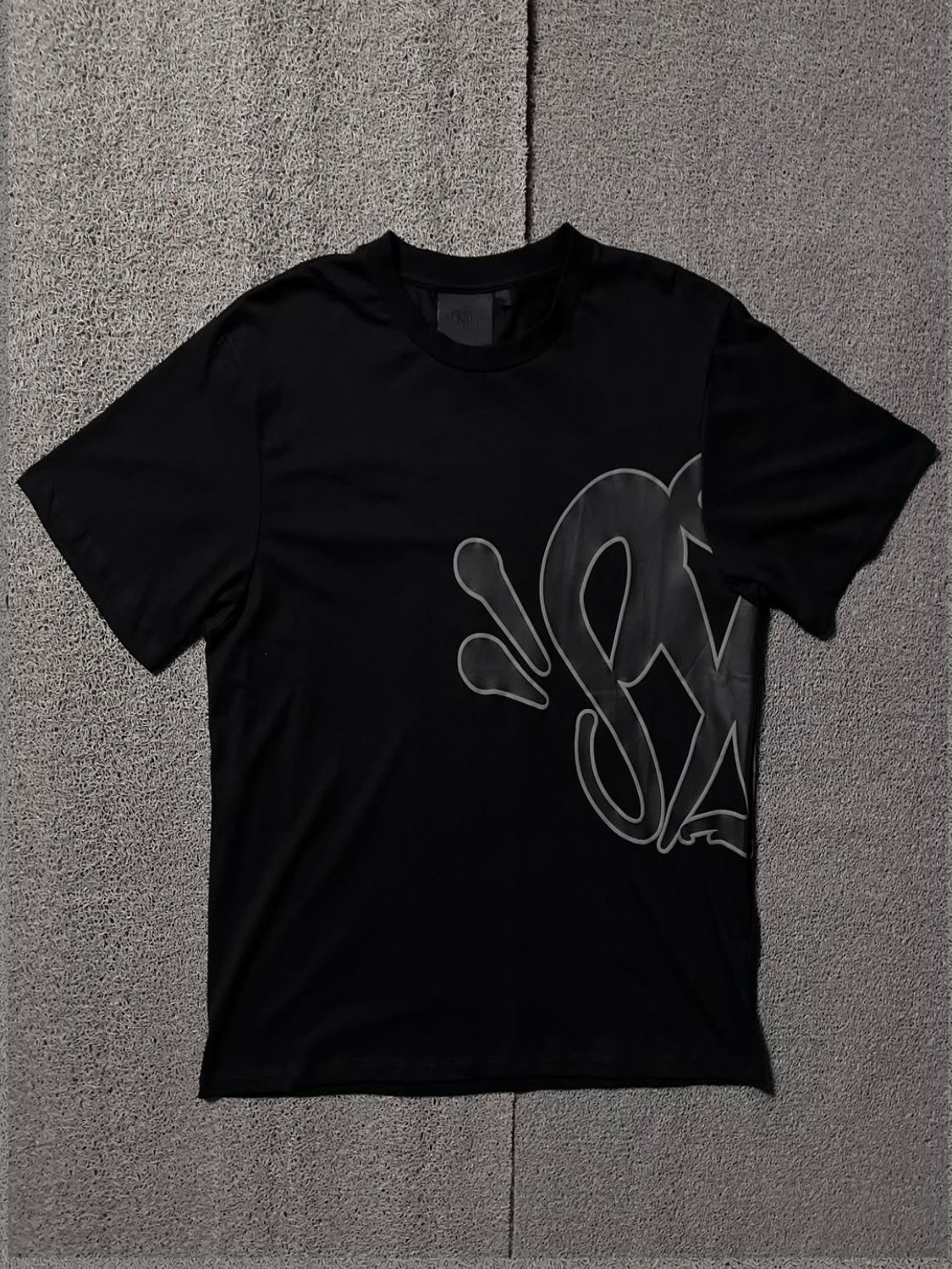 CAMISETA SYNA WORLD PRETA - ZENSTOREZENSTOREZENSTOREGPRETOCAMISETA SYNA WORLD PRETA