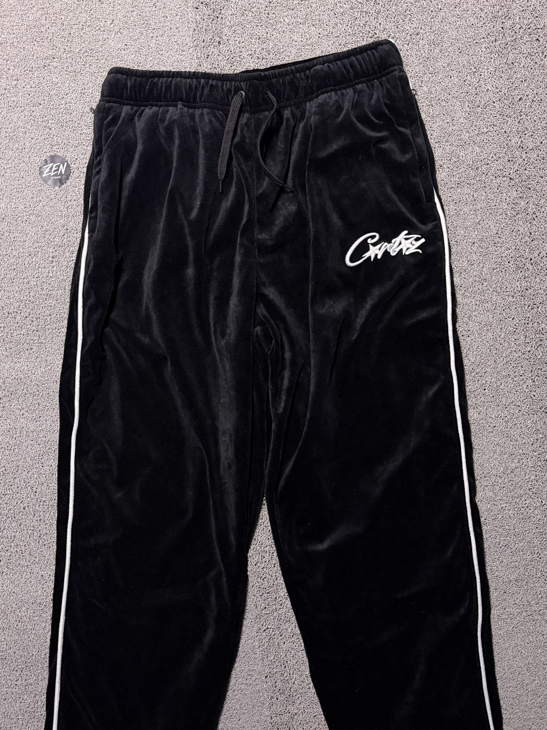 CONJUNTO CORTEZ VELUDO - ZENSTOREZENSTOREZENSTOREGGCONJUNTO CORTEZ VELUDO