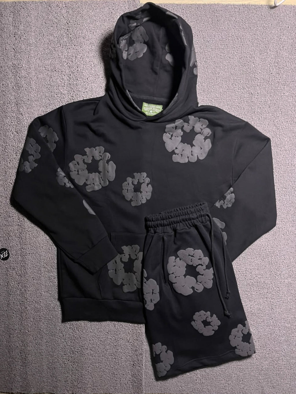 CONJUNTO DENIM TEARS ALL BLACK - ZENSTOREZENSTOREZENSTOREPRETOMCONJUNTO DENIM TEARS ALL BLACK
