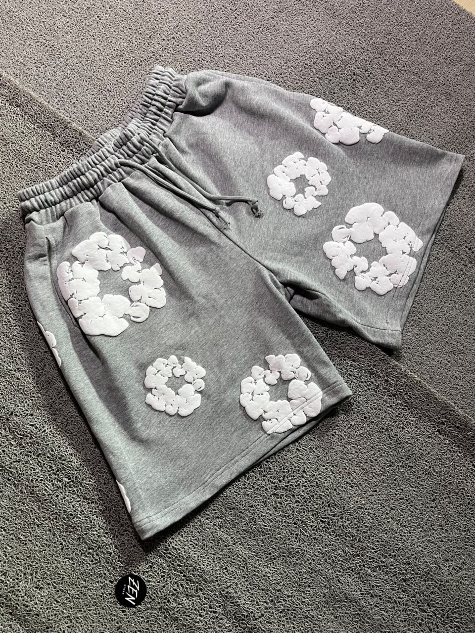 CONJUNTO DENIM TEARS CINZA - ZENSTOREZENSTOREZENSTORECinzaMMCONJUNTO DENIM TEARS CINZA