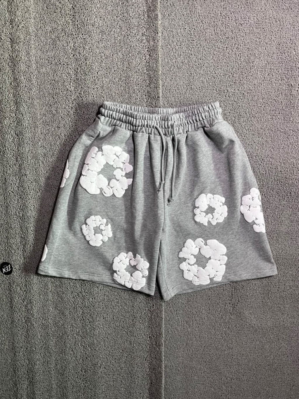 CONJUNTO DENIM TEARS CINZA - ZENSTOREZENSTOREZENSTORECinzaMMCONJUNTO DENIM TEARS CINZA