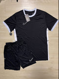 CONJUNTO NIKE DRY FIT - ZENSTOREZENSTOREZENSTOREPRETOPCONJUNTO NIKE DRY FIT