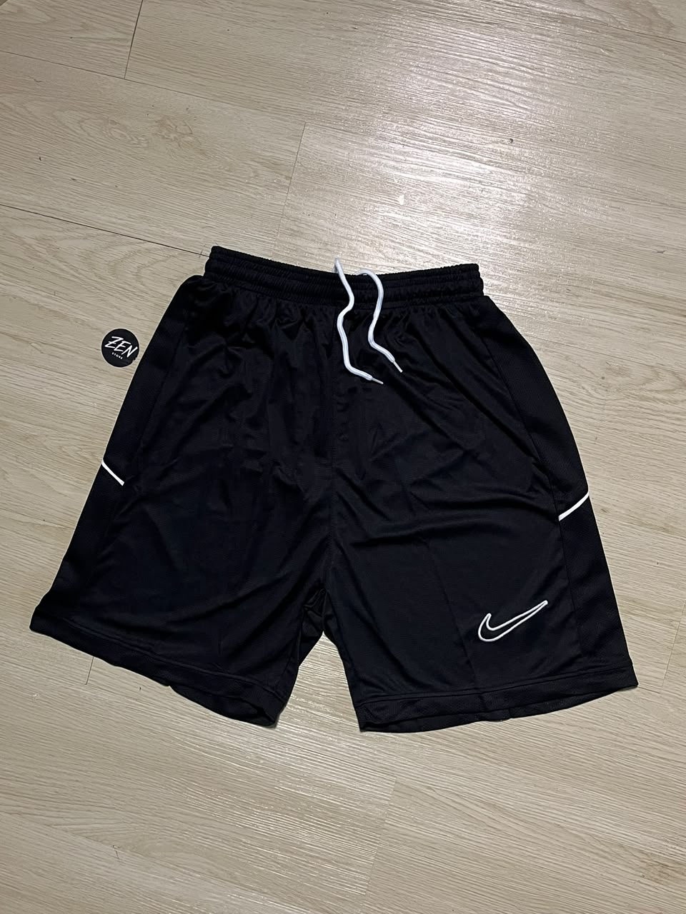 CONJUNTO NIKE DRY FIT - ZENSTOREZENSTOREZENSTOREPRETOPCONJUNTO NIKE DRY FIT