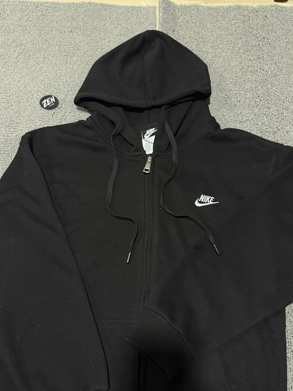 JAQUETA NIKE CLUB PRETA