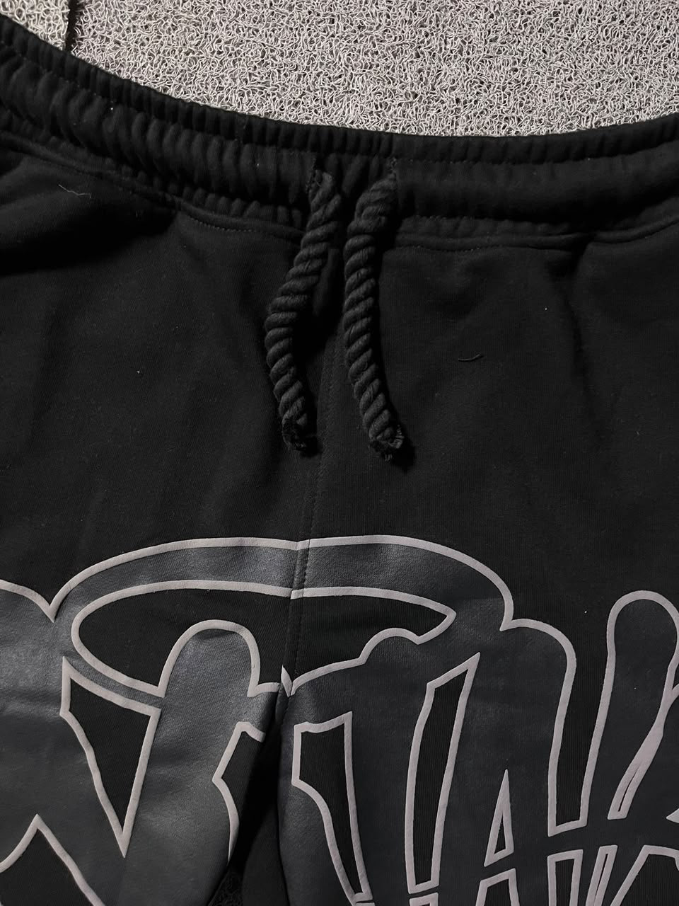 SHORT SYNA WORLD PRETO - ZENSTOREZENSTOREZENSTOREPRETOGSHORT SYNA WORLD PRETO