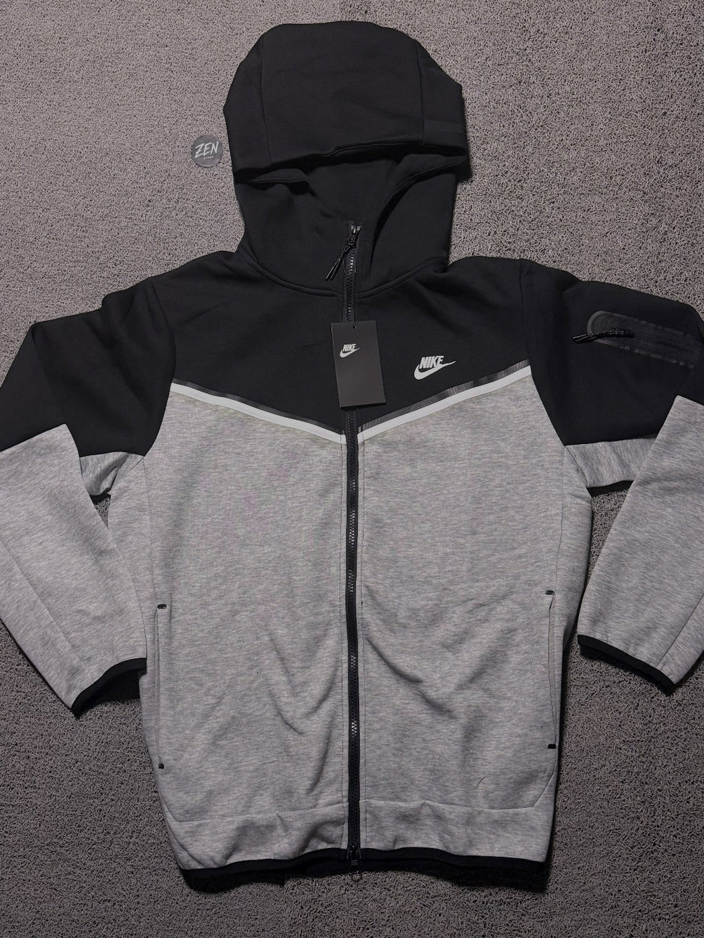 TECH FLEECE NIKE CINZA - ZENSTOREZENSTOREZENSTORECinzaGTECH FLEECE NIKE CINZA