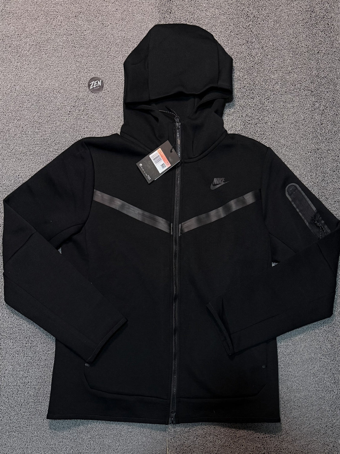 TECH FLEECE NIKE PRETA - ZENSTOREZENSTOREZENSTOREPRETOGTECH FLEECE NIKE PRETA
